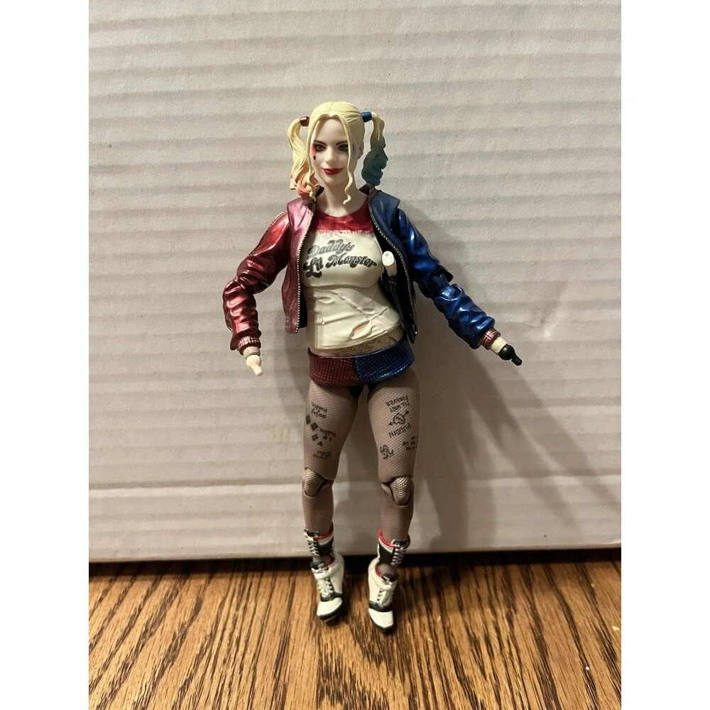 DC Comics Suicide Squad Harley Quinn  Figure 2017